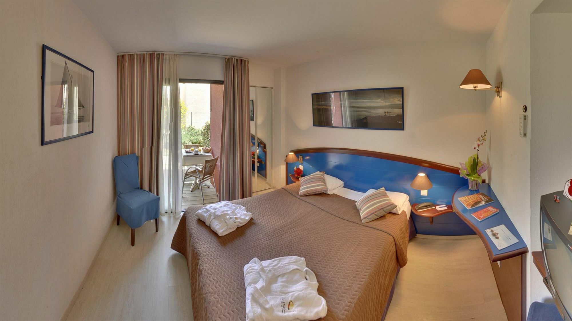 Hotel Le Phoebus Garden & Spa Gruissan Exterior photo